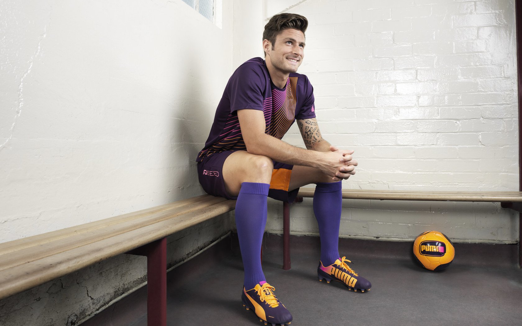 米兰app-KPL舞台高度曝光32米巨幕亮相像在看科幻大片，kpl比赛现场